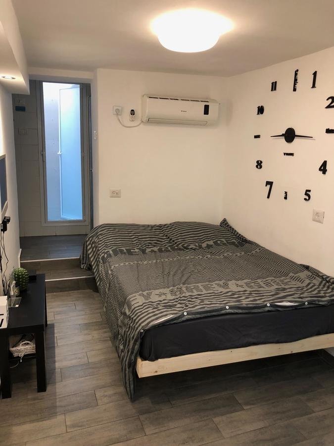 Stunning Studio By The Beach Tel Aviv Eksteriør bilde